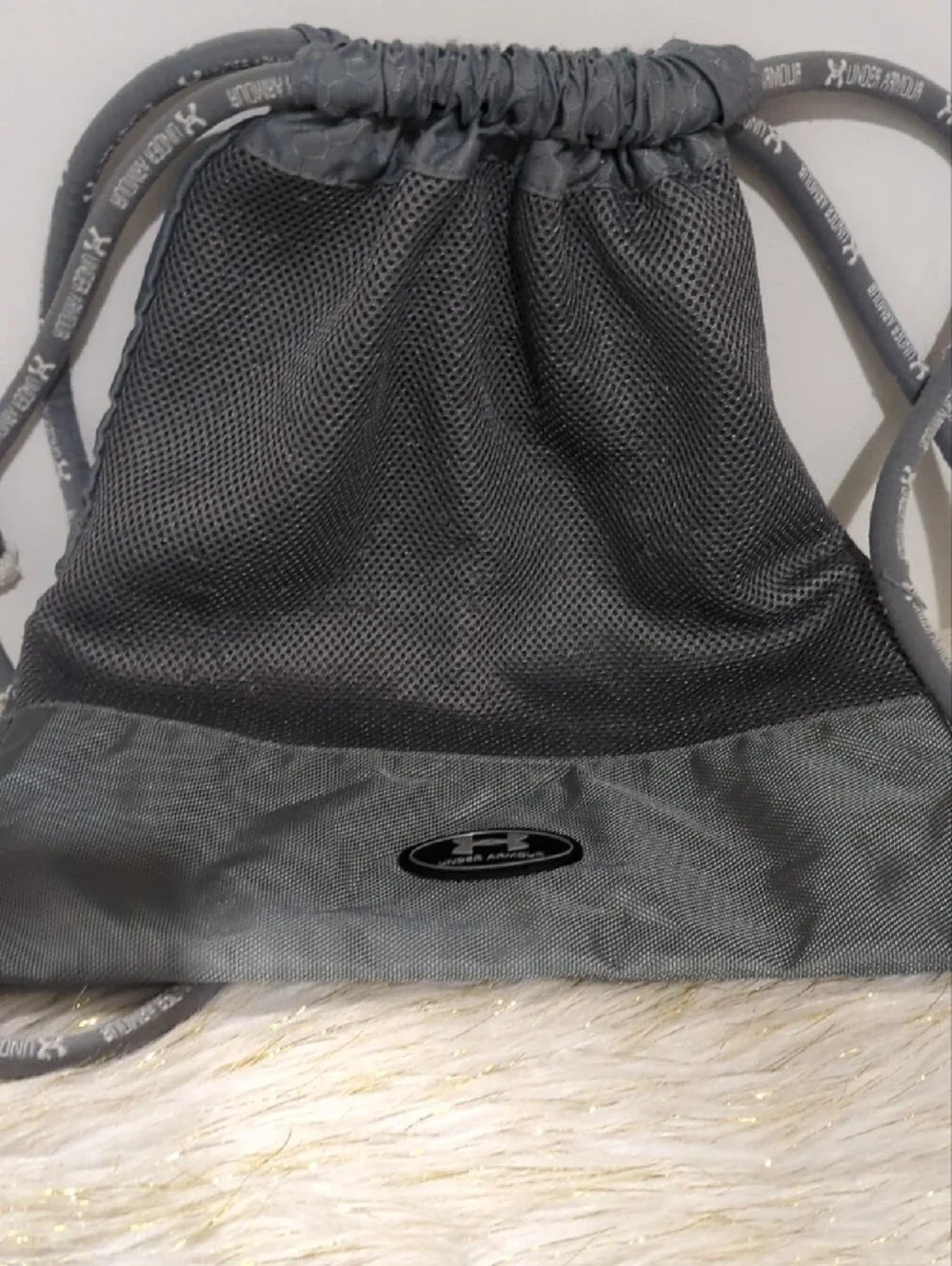 Under Armour Light Gray Drawstring Backpack with Front Zip Pocket